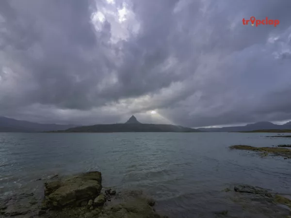 5. Lonavala Lake (Monsoon Lake)