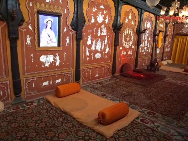 6. Raja Dinkar Kelkar Museum