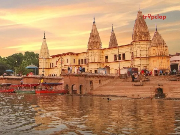 7. Know the history of Guptar Ghat