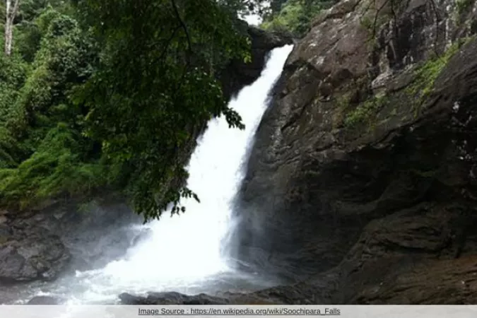 2. Soochipara Waterfalls (Sentinel Rock Waterfalls)