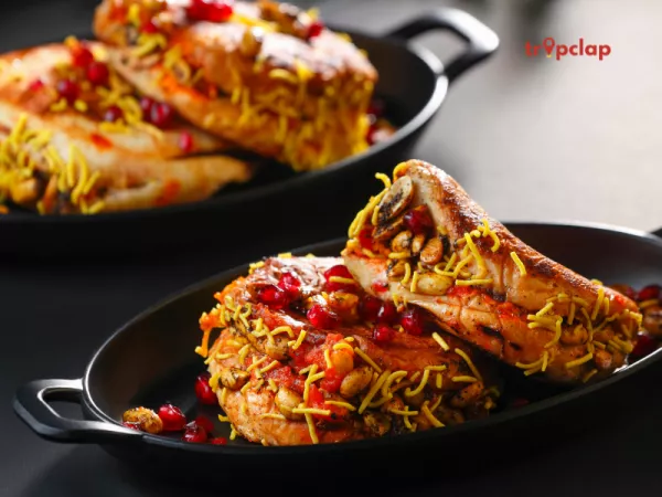 Enjoy local delicacies in the beach