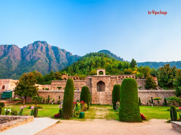 8. Pari Mahal, Srinagar:
