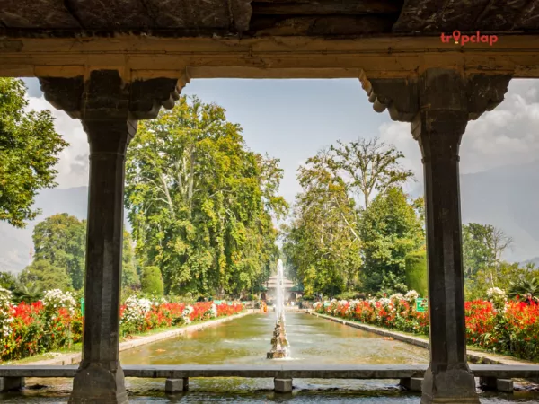 10. Mughal Gardens, Srinagar