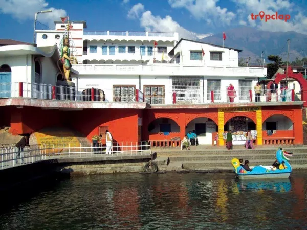 Day 4: Chamunda Devi - Dharamshala (30 km, 30 minutes) - Dalai Lama Monastery