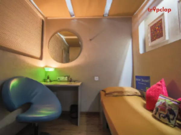 1. Snooze At My Space, Delhi Airport