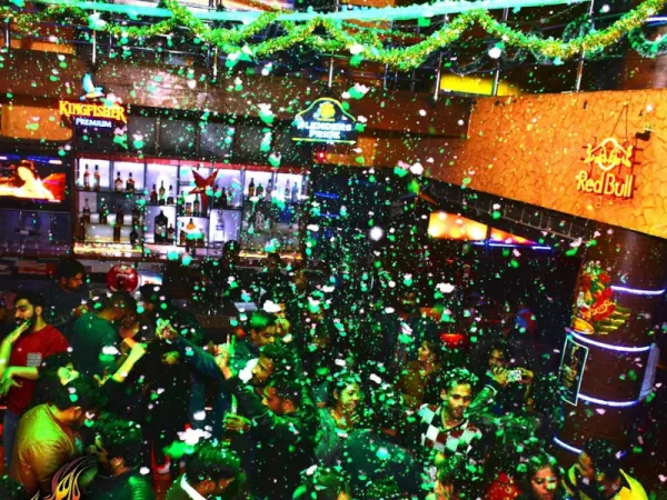 4. Score Lounge Bar Night Club