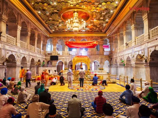 3. Gurudwara Bangla Sahib: