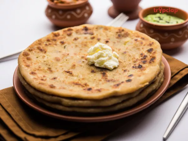 6. Late Night Drive to Murthal for Parathas:
