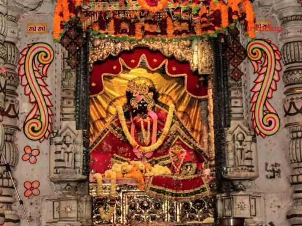 1. Banke Bihari Temple