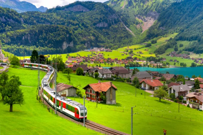 15. Switzerland: Majestic Alps and Scenic Beauty