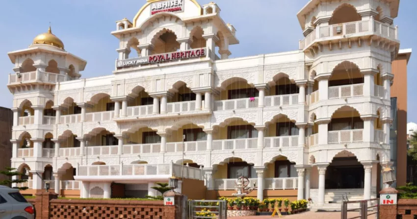  10. Lucky India Royal Heritage Hotel
