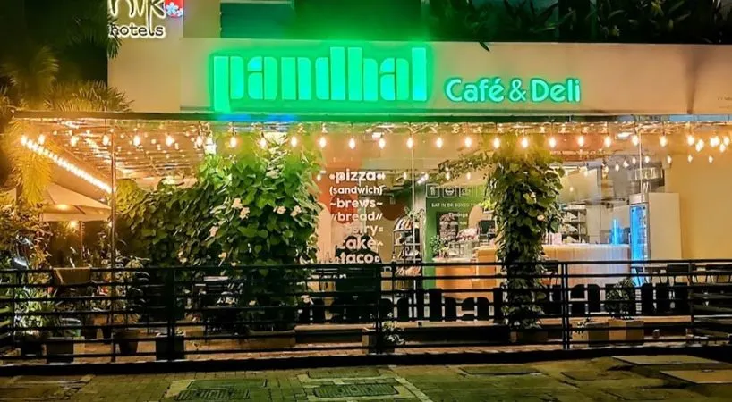 5. Pandhal Café & Deli – Kadavanthra