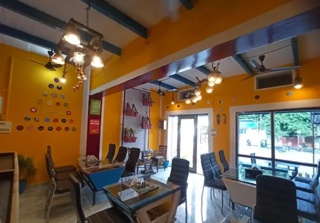 3. Lucy’s Café & Restaurant