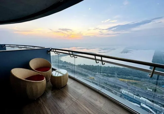 3. Cloud Stay @41st Floor