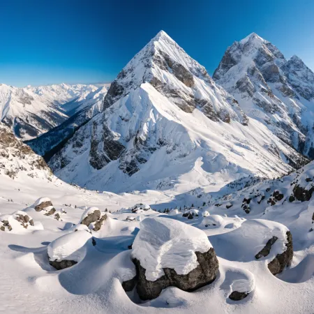 When to Visit Himachal: Seasons and Suggestions