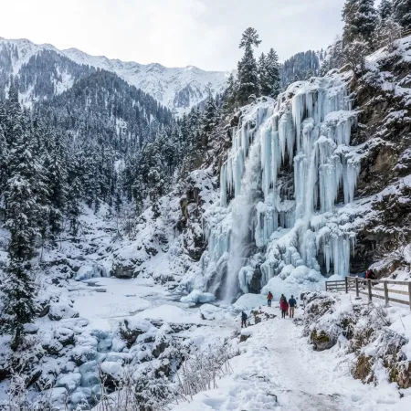 Planning the Perfect Day Trip to Drung Waterfall